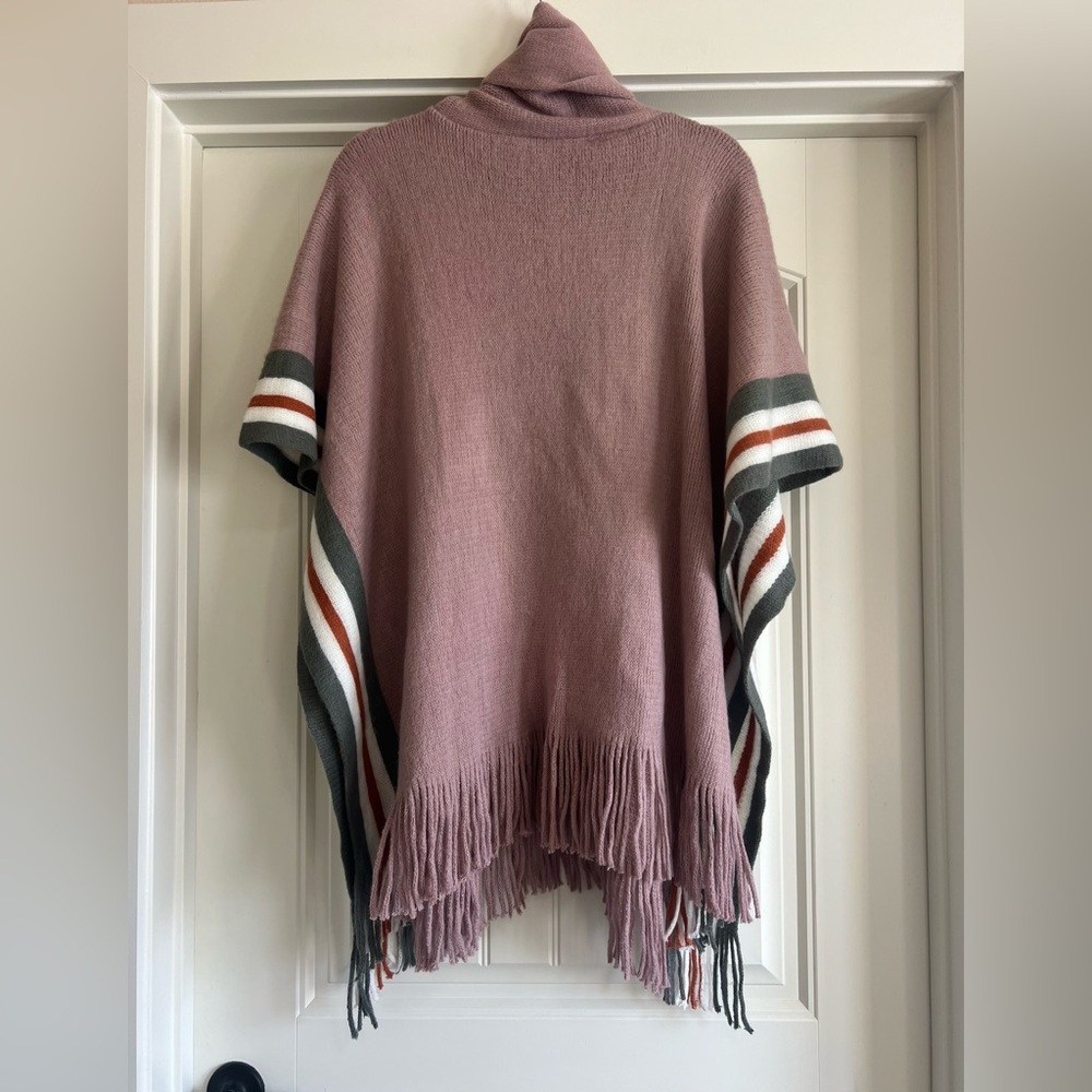 Cato Mauve Hooded Poncho with Fringe - Picture 4 of 12